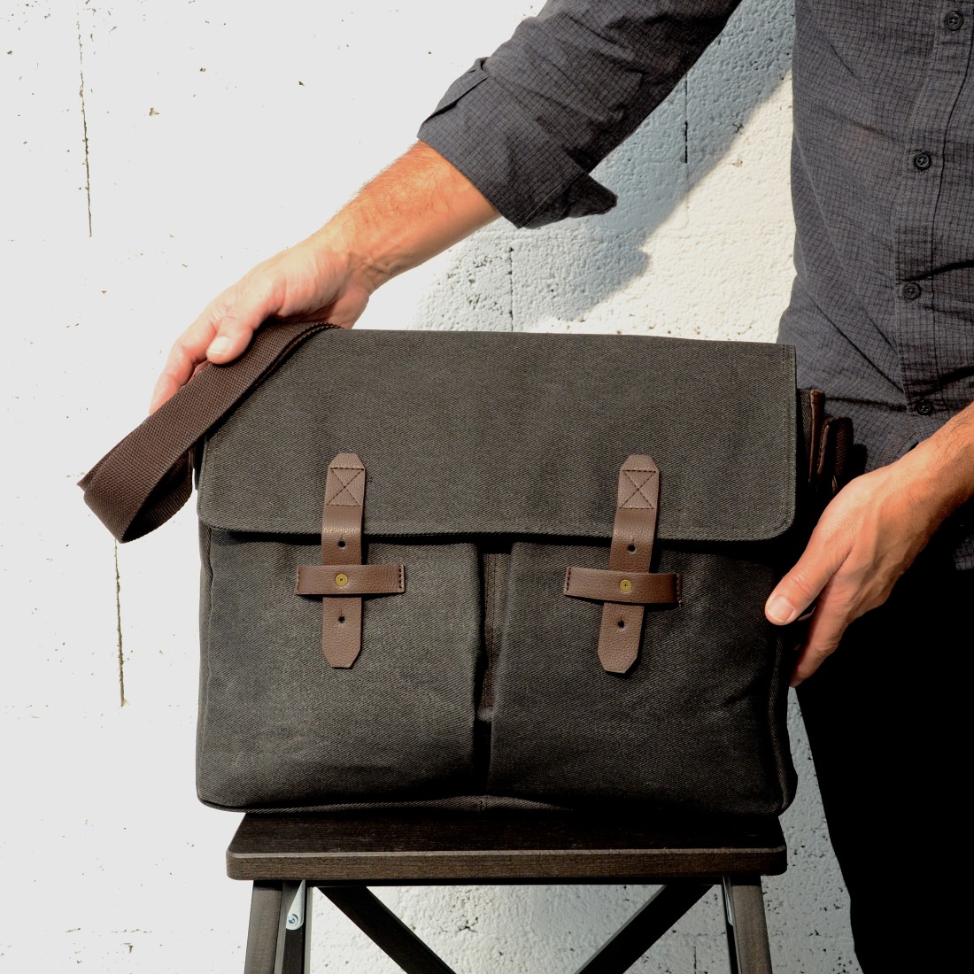 BESACE PC PORTABLE NOIR 