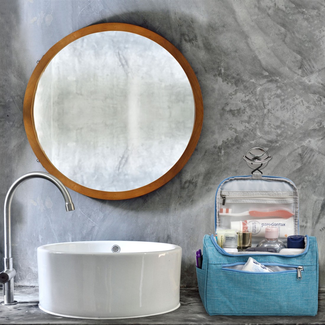 Vanity- trousse de toilette à pendre - bleu ciel