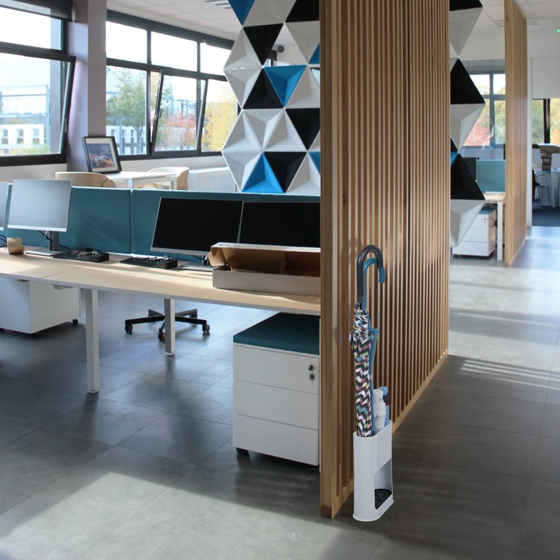 Porte-parapluie blanc pour 4 parapluies