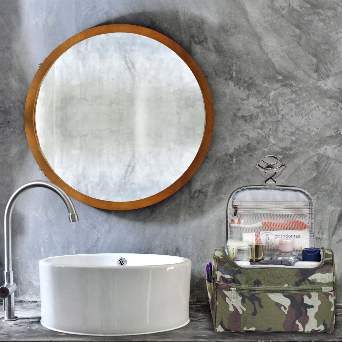 VANITY-TROUSSE DE TOILETTE A PENDRE